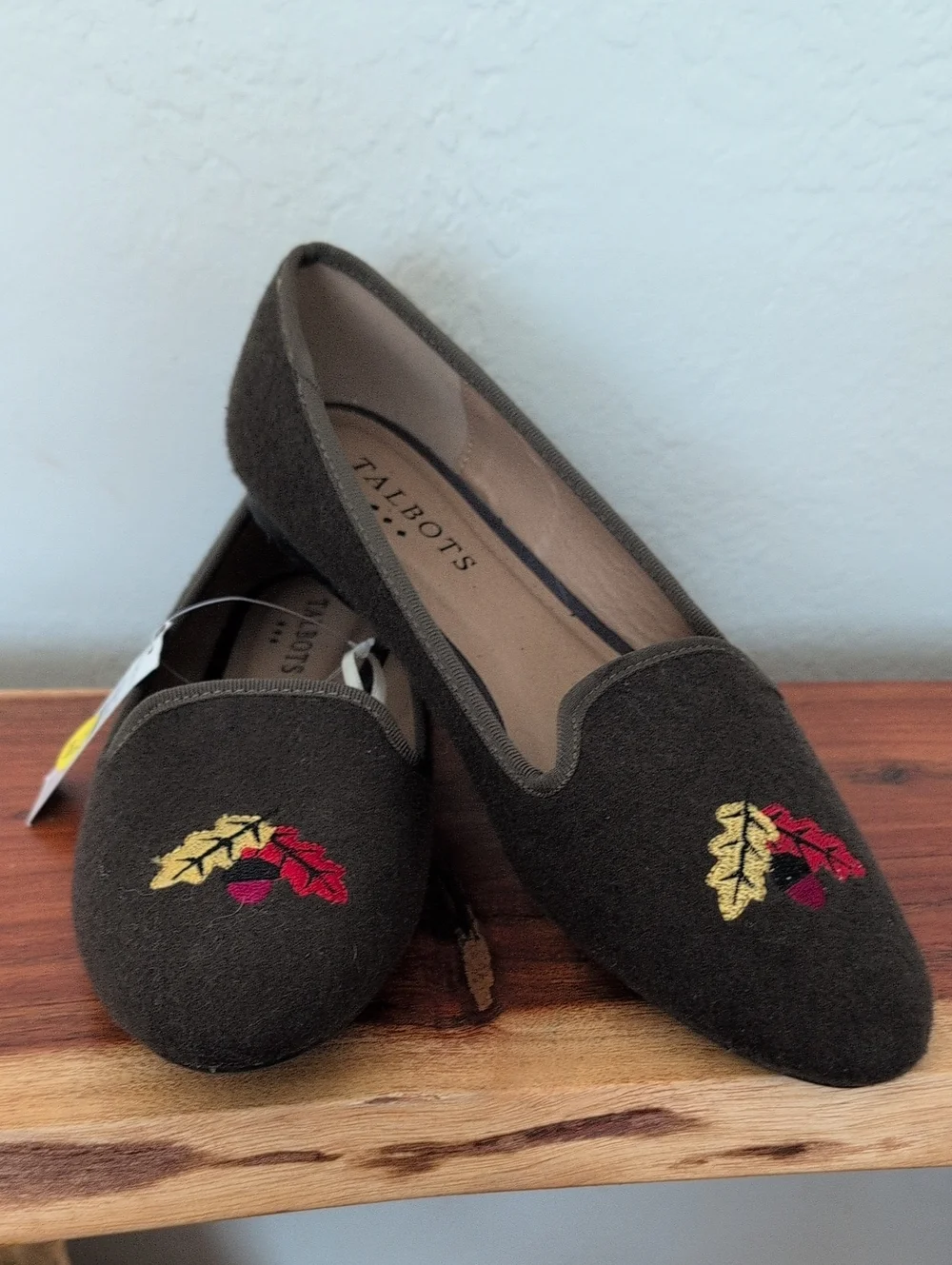 NWT Talbots Olive Embroidered SlipOn Loafers with Red & Gold Fall Leaf Accents 7